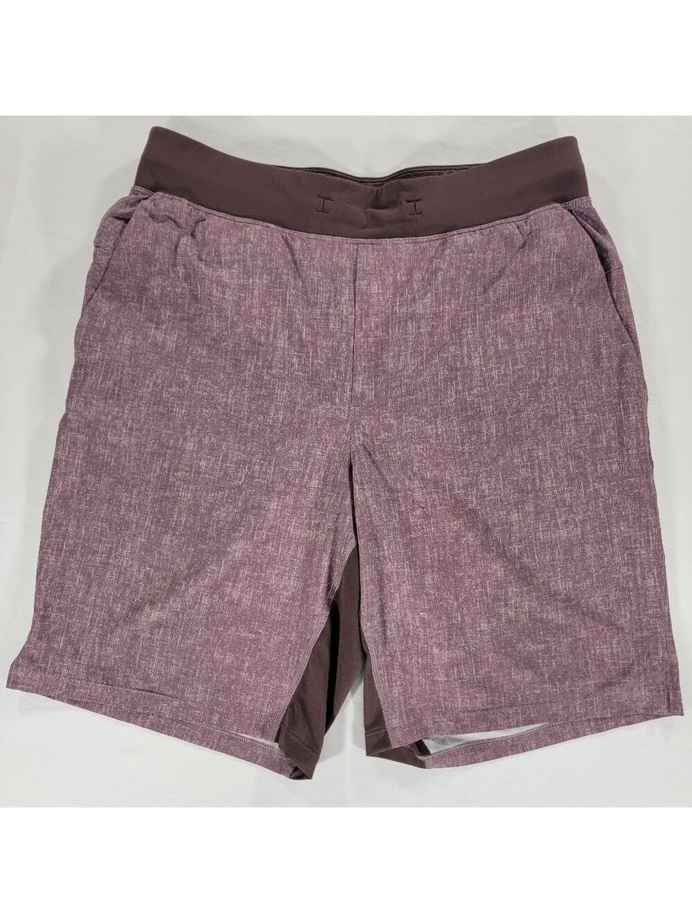 Lululemon T.H.E. Short Linerless 9" Cherry Cola Red Men’s Medium Gym Workout